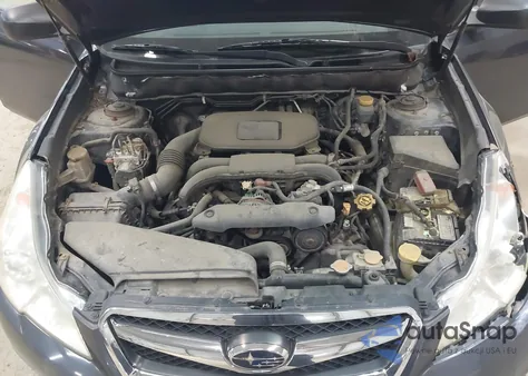 2010 Subaru Legacy 2.5I z USA, uszkodzony, nr VIN 4S3BMBA69A3240448